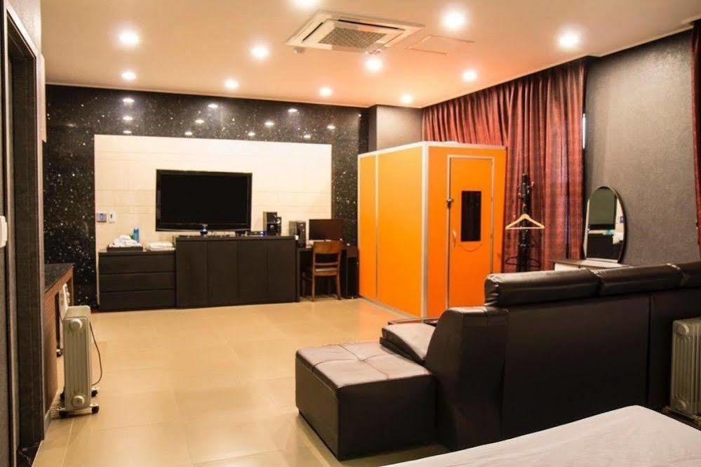 G Tourist Hotel Wolmido インチョン広域市 エクステリア 写真