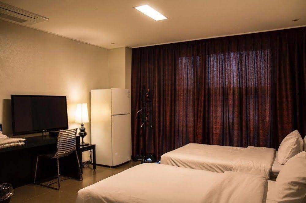 G Tourist Hotel Wolmido インチョン広域市 エクステリア 写真